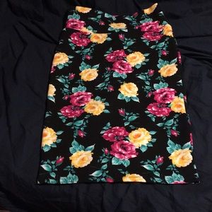 👏SOLD! Lularoe Floral Cassie Skirt